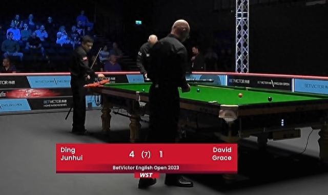 他在团队配 他在团队配